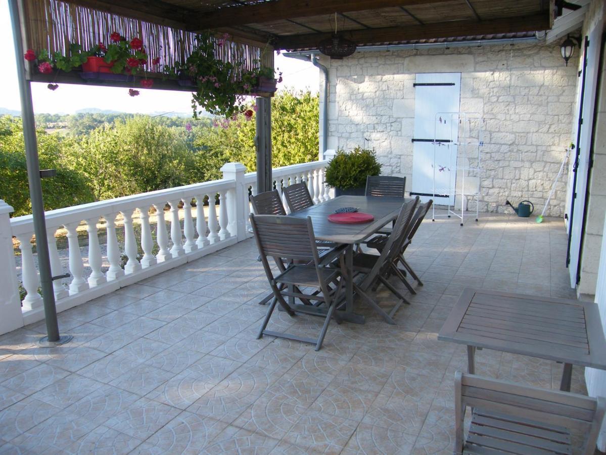 VILLA CLIMATISEE AVEC PISCINE PRIVEE à L'OREE DU PERIGORD Brignac-la-Plaine Exterior foto